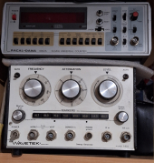 Racal-Dana 9902A 50MHz freki mérő & Wavetek Sweep Generator 1403