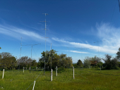 13.9 méter magas teleszkópos antennaoszlop
